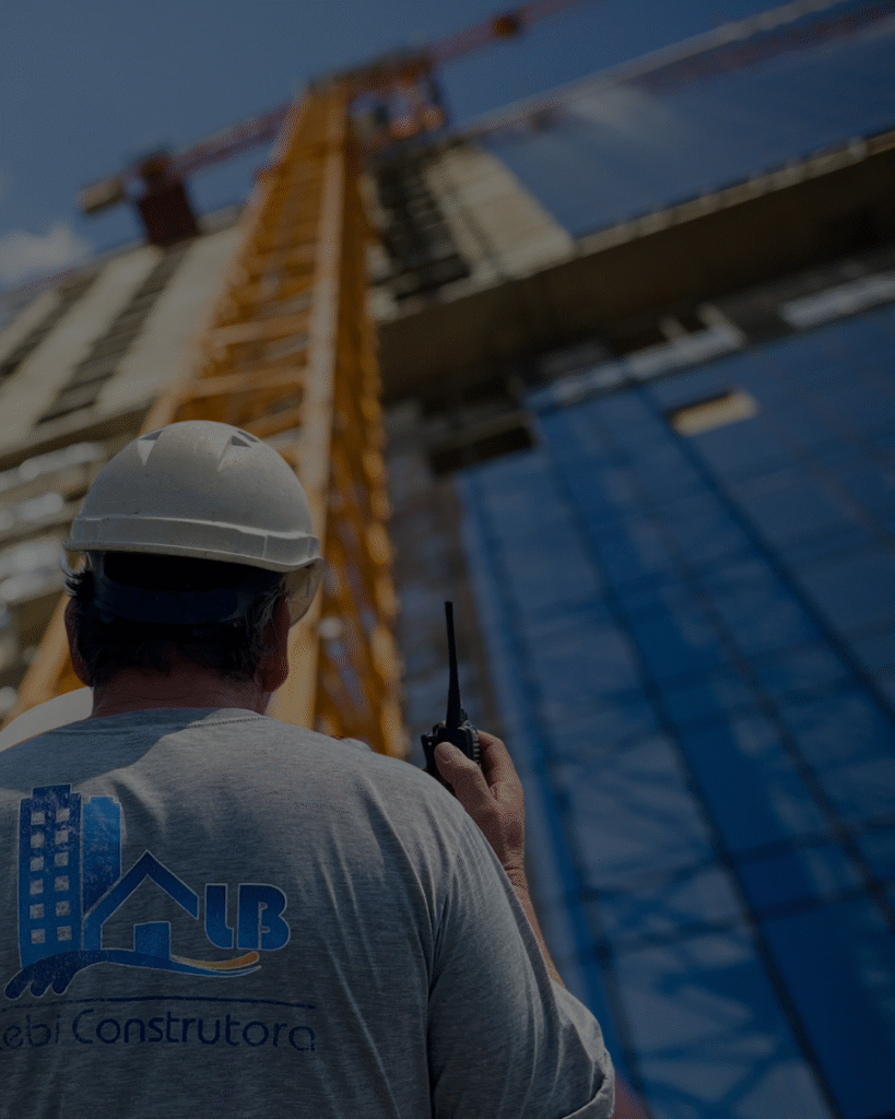 Juros de obra: o que são e como funcionam no financiamento na planta